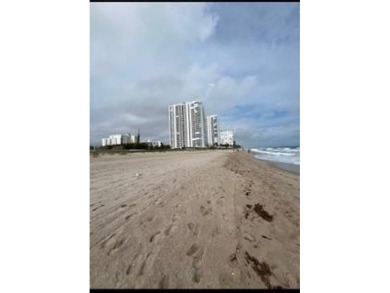 Beach Condo For Sale in Pompano Beach, Florida