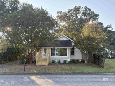 Beach Home For Sale in Fairhope, Alabama