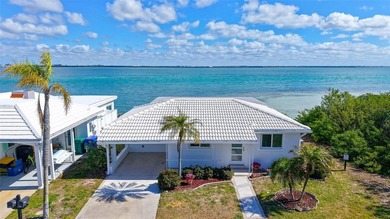 Beach Home For Sale in Longboat Key, Florida