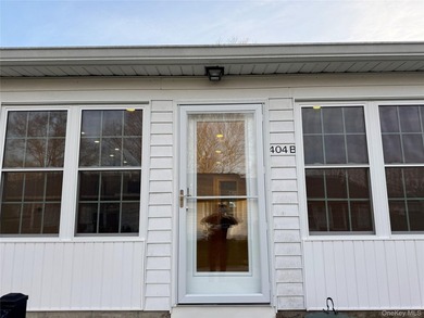 Beach Condo For Sale in Ridge, New York