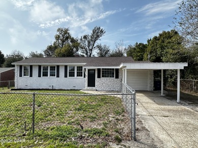 Beach Home For Sale in Panama City, Florida