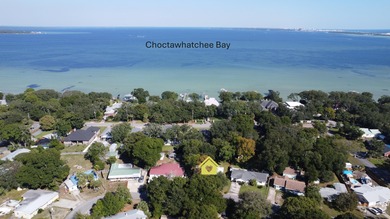 Beach Home Sale Pending in Fort Walton Beach, Florida