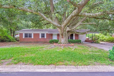 Beach Home Sale Pending in Biloxi, Mississippi