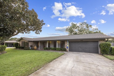 Beach Home Sale Pending in Fort Walton Beach, Florida