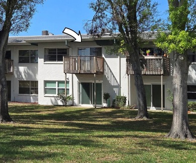 Beach Condo For Sale in Seminole, Florida