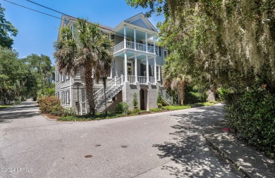 Beach Home For Sale in Beaufort, South Carolina