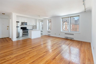 Beach Home For Sale in Forest Hills, New York