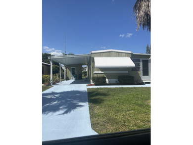 Beach Home For Sale in Port Saint Lucie, Florida