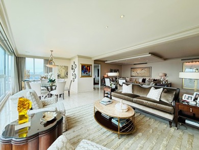 Beach Home For Sale in Panama City, 