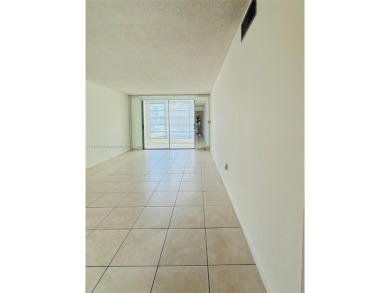 Beach Condo For Sale in Sunrise, Florida