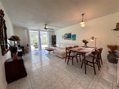 Beach Condo For Sale in Aventura, Florida
