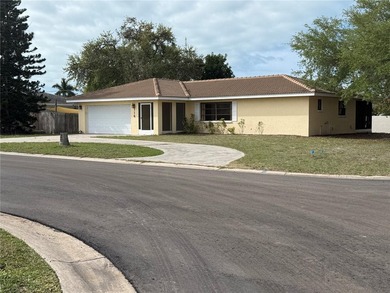 Beach Home Sale Pending in Nokomis, Florida
