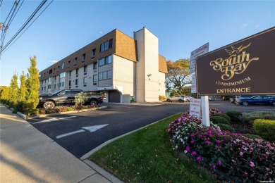 Beach Condo For Sale in Freeport, New York