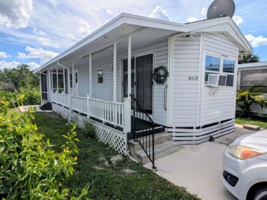 Beach Home For Sale in Ruskin, Florida