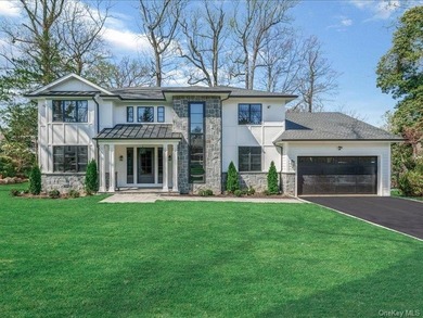 Beach Home For Sale in Great Neck, New York