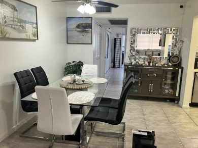 Beach Condo For Sale in West Palm Beach, Florida