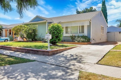 Beach Home Sale Pending in Lakewood, California