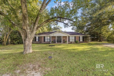 Beach Home For Sale in Robertsdale, Alabama