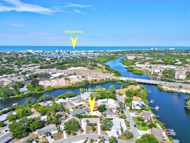 Beach Townhome/Townhouse For Sale in Sarasota, Florida