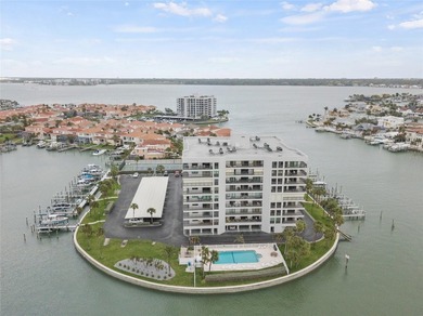 Beach Condo For Sale in Clearwater, Florida