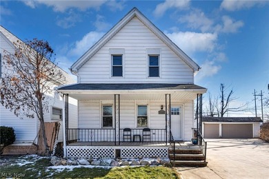 Beach Home For Sale in Lakewood, Ohio