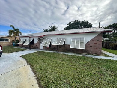 Beach Home For Sale in Boynton Beach, Florida