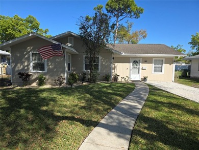 Beach Home Sale Pending in Bradenton, Florida