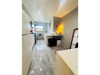 Beach Home For Sale in Flushing, New York