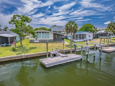 Beach Home For Sale in Crawfordville, Florida