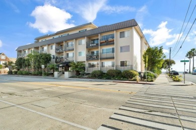 Beach Condo For Sale in Santa Cruz, California