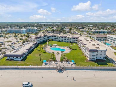 Beach Condo For Sale in New Smyrna Beach, Florida