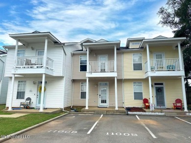 Beach Townhome/Townhouse For Sale in Gulfport, Mississippi