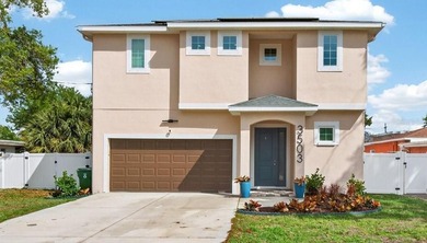 Beach Home For Sale in Tampa, Florida