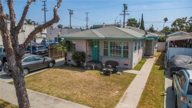 Beach Townhome/Townhouse Active Under Contract in Long Beach, California