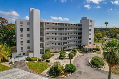 Beach Condo For Sale in Clearwater, Florida