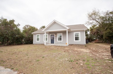 Beach Home Sale Pending in Panama City, Florida