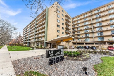 Beach Condo Sale Pending in Cleveland, Ohio