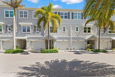 Beach Townhome/Townhouse For Sale in St. Petersburg, Florida