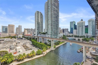 Beach Condo For Sale in Miami, Florida
