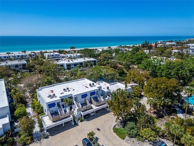 Beach Condo For Sale in Longboat Key, Florida
