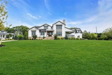 Beach Home For Sale in Brightwaters, New York
