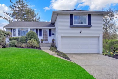 Beach Home Sale Pending in Massapequa, New York