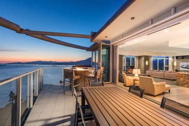 Beach Condo For Sale in Vancouver, BC