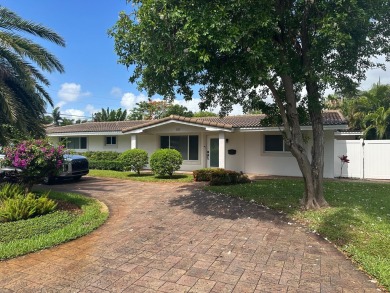 Beach Home For Sale in Lighthouse Point, Florida