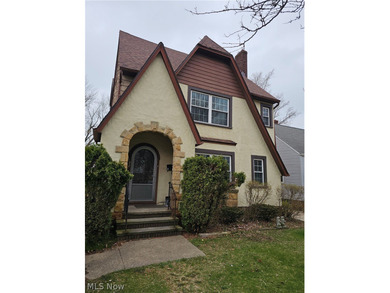 Beach Home For Sale in Cleveland, Ohio