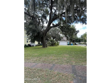 Beach Lot For Sale in Port Royal, South Carolina