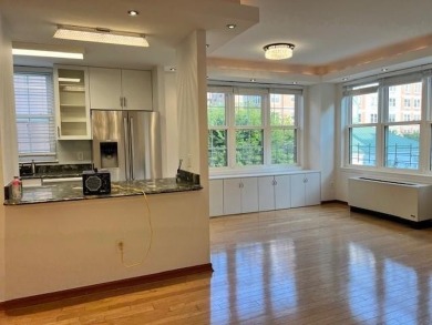 Beach Condo For Sale in Brooklyn, New York