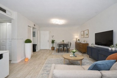 Beach Condo For Sale in Cutler Bay, Florida