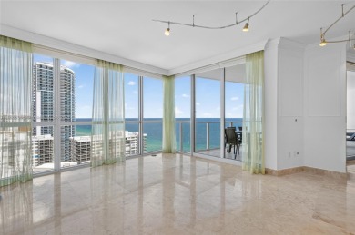 Beach Condo For Sale in Hollywood, Florida