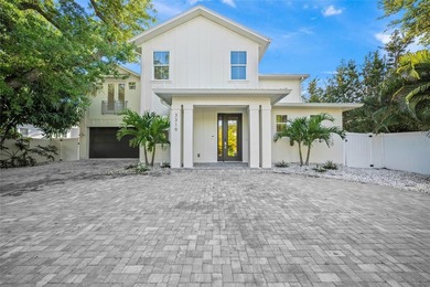 Beach Home For Sale in Sarasota, Florida